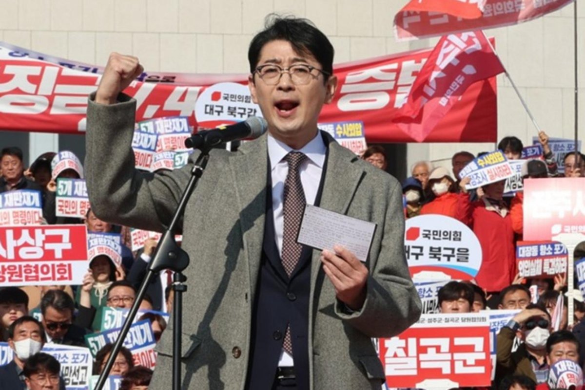 Busan-mayoral-hopeful-vows-maritime-hub-youth-retention-plan.jpg
