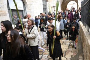 Israel-blocks-Christian-leaders-from-entering-Holy-Sepulchre.jpg