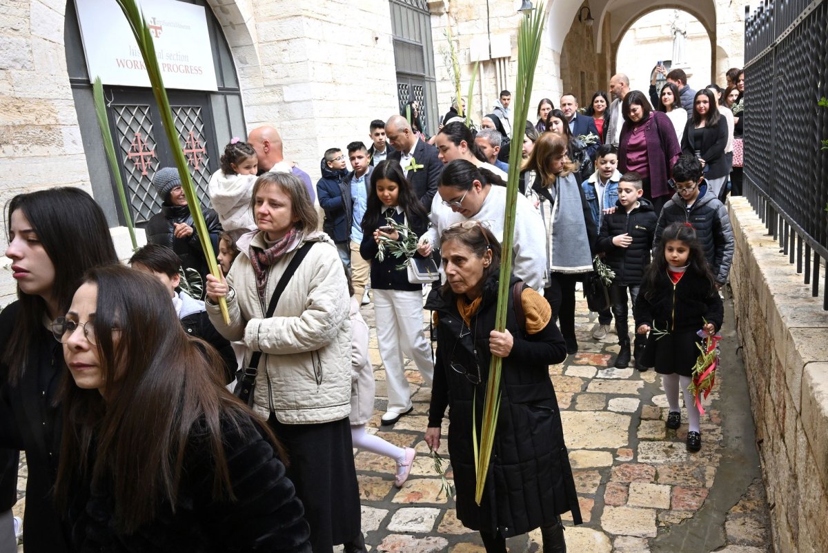 Israel-blocks-Christian-leaders-from-entering-Holy-Sepulchre.jpg