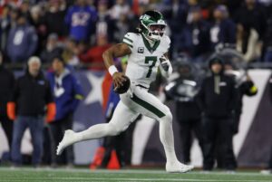 Kansas-City-Chiefs-to-trade-for-NY-Jets-quarterback-Justin-Fields.jpg