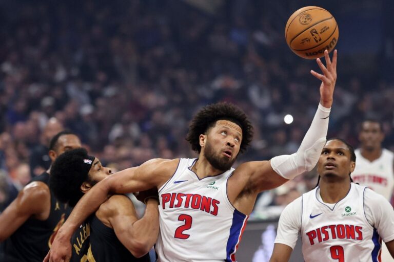 Pistons-Cade-Cunningham-sustains-collapsed-lung-out-at-least-2-weeks.jpg