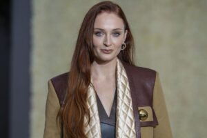 Sophie-Turner-injured-Tomb-Raider-filming-halts.jpg