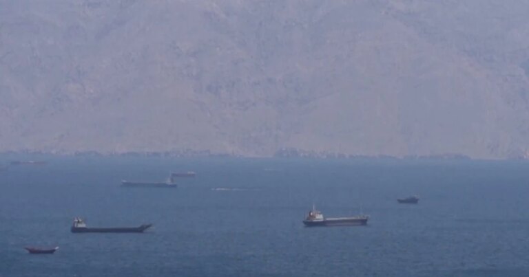 1776553717526_wnn_ras_iran_says_strait_is_closed_260418_S3_1920x1080-bqrfcf.jpg