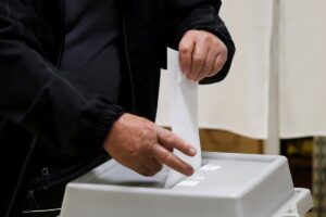2026-04-12T050653Z_518170160_RC2GNKAG7MVQ_RTRMADP_3_HUNGARY-ELECTION.JPG