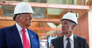 250724-donald-trump-jerome-powell-vl-502p-a1e8e8.jpg