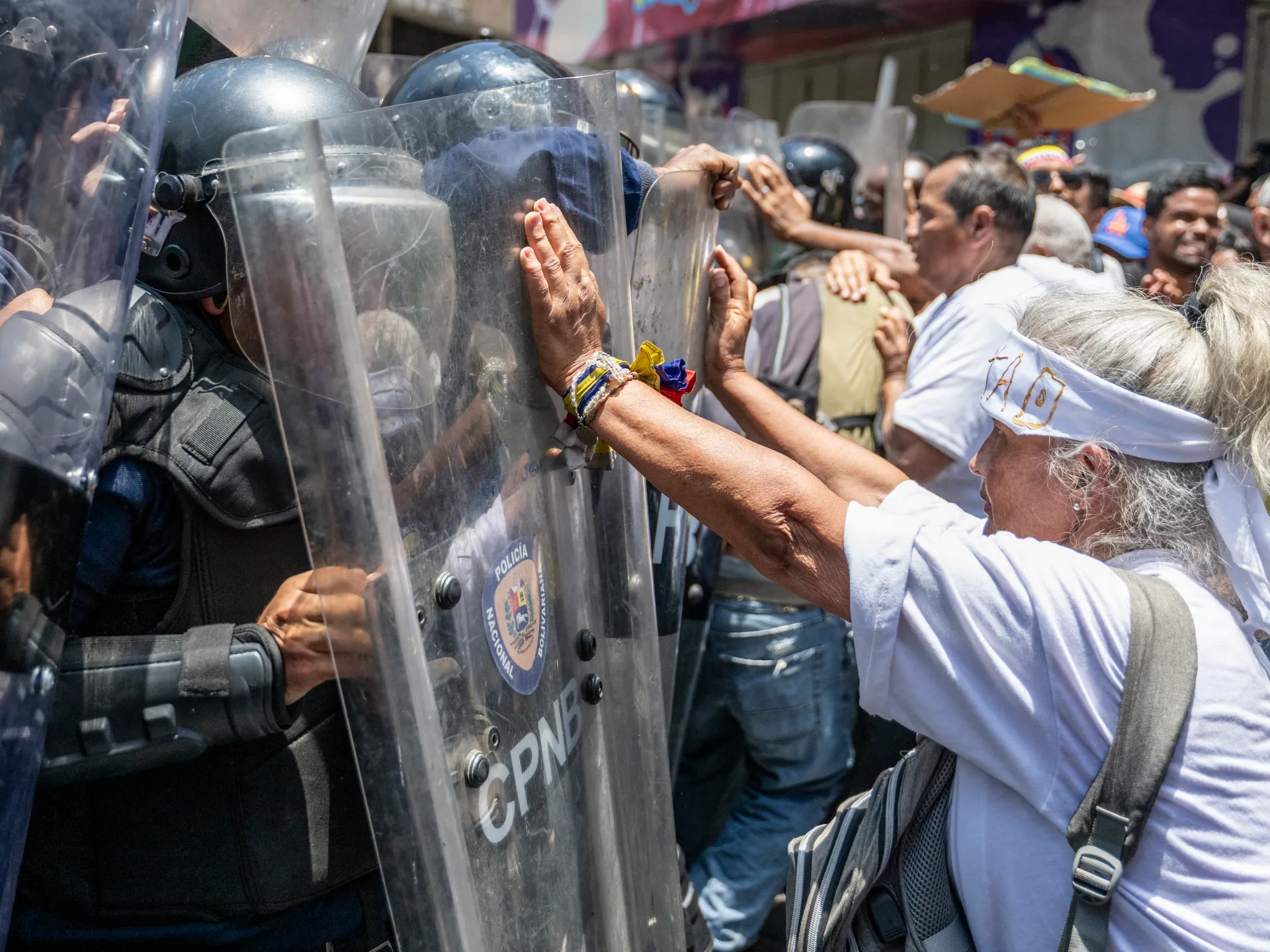 AFP__20260409__A7BE6CQ__v3__HighRes__VenezuelaSalariesPensionsProtest-1775773254.jpg