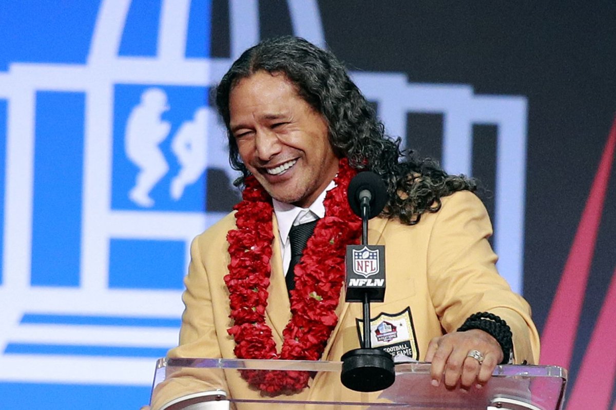 Famous-birthdays-for-April-19-Troy-Polamalu-Tim-Curry.jpg