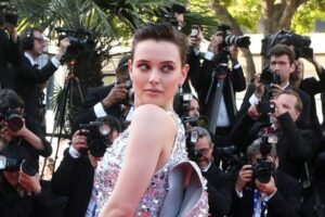 Famous-birthdays-for-April-29-Katherine-Langford-Xochitl-Gomez.jpg