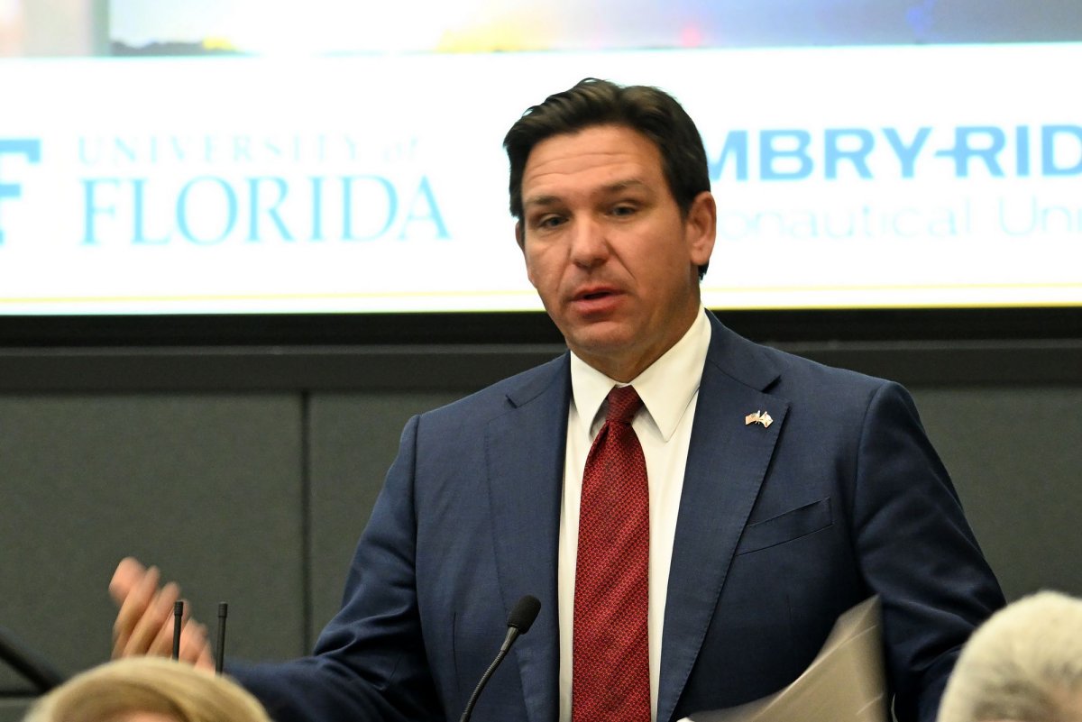 Florida-legislature-OKs-congressional-map-sends-to-DeSantis.jpg