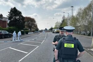 New-IRA-linked-to-car-bomb-outside-police-station-in-Northern-Ireland.jpg