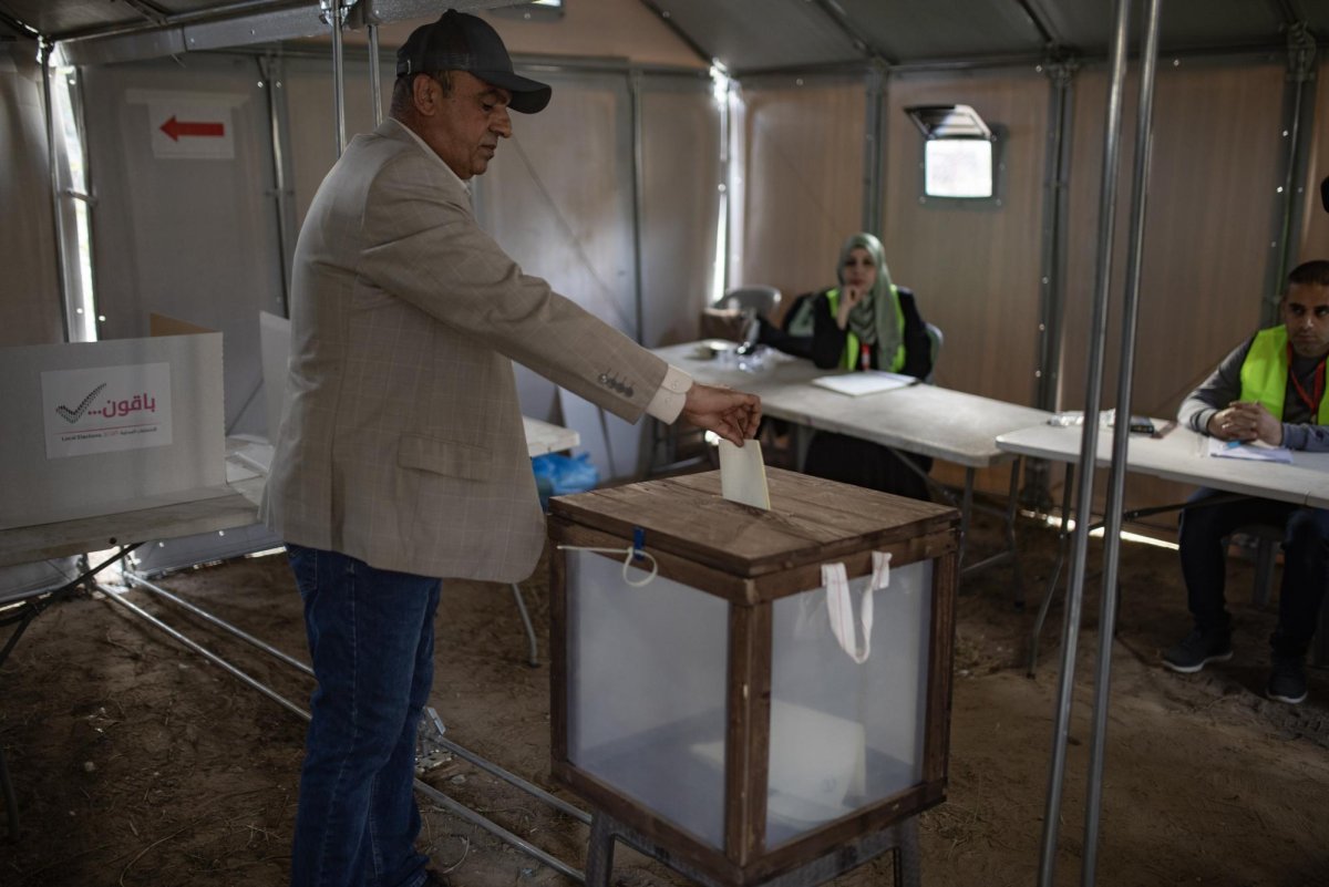 Palestinians-in-Gaza-vote-in-first-election-in-20-years.jpg