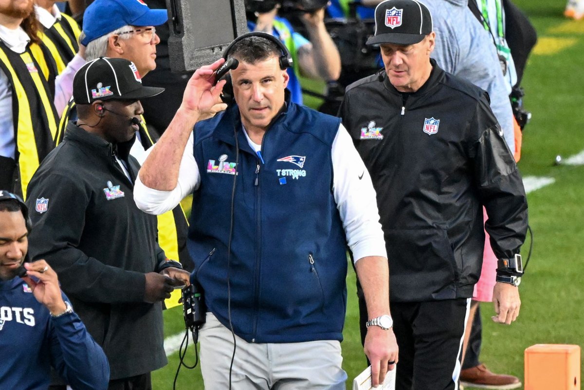 Patriots-Mike-Vrabel-to-seek-counseling-miss-third-day-of-NFL-Draft.jpg