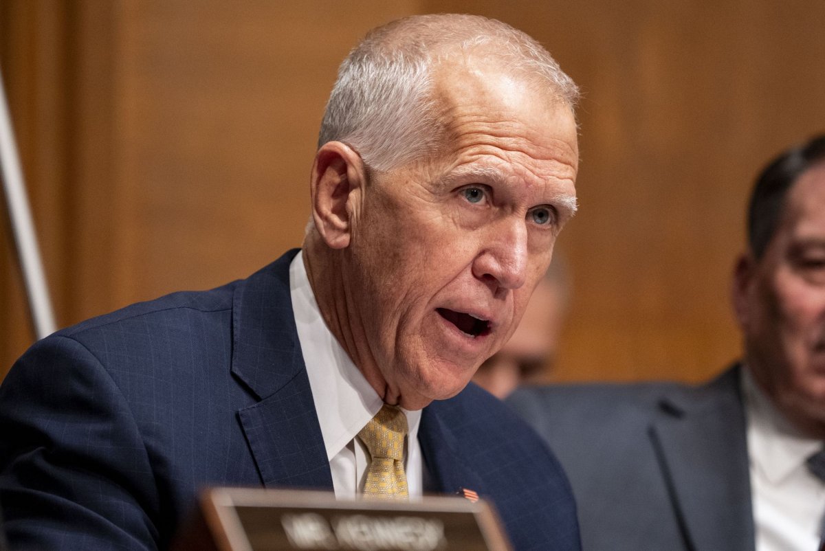 Sen-Thom-Tillis-will-vote-to-confirm-Trump-nominee-for-Fed-chair.jpg
