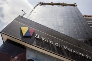 US-eases-sanctions-on-Venezuelan-banks.jpg