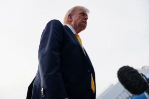 2026-05-02T233541Z_1732925377_RC2B1LA89P65_RTRMADP_3_USA-TRUMP.jpg