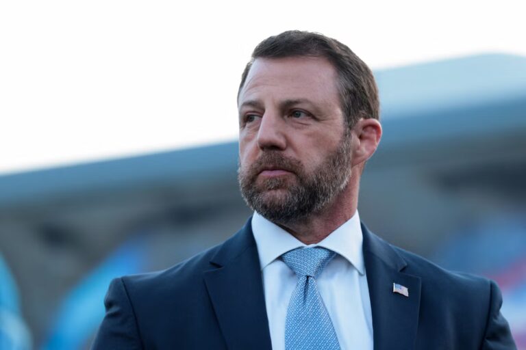 2026-05-08T002021Z_1770810073_RC2N4LAMFWNY_RTRMADP_3_USA-TRUMP.jpg