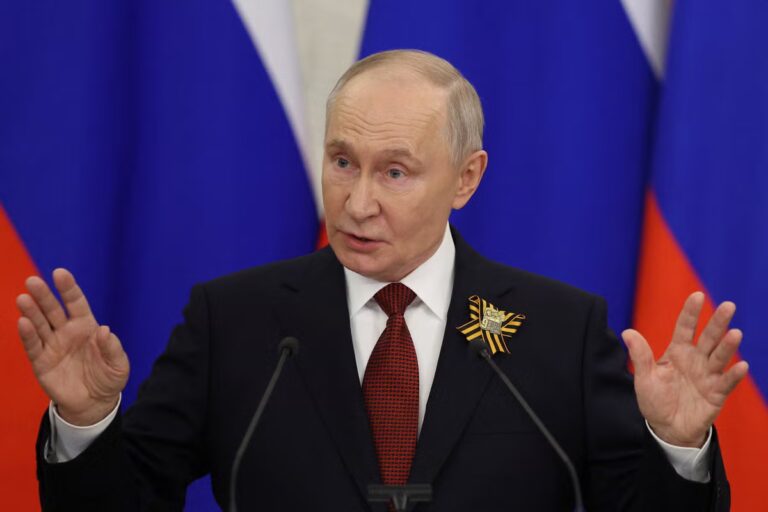 2026-05-09T192647Z_1209160186_RC2U5LAESR2G_RTRMADP_3_WW2-ANNIVERSARY-PUTIN.jpg
