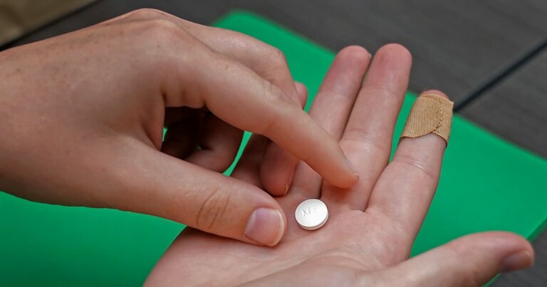 260501-mifepristone-pills-vsb-1756-315ef0.jpg