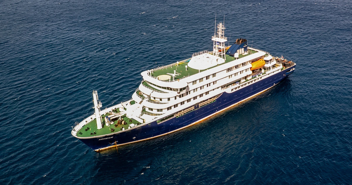 260504-hondius-cruise-ship-mb-1118-881a58.jpg