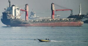 260508-strait-of-hormuz-mn-1455-0bf5ba.jpg