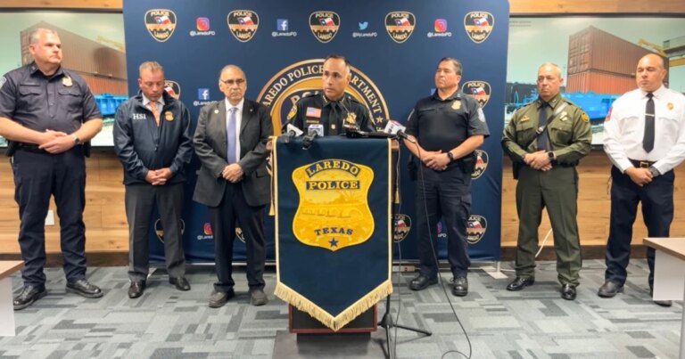 260514-laredo-police-texas-press-conference-vl-408p-0a0893.jpg