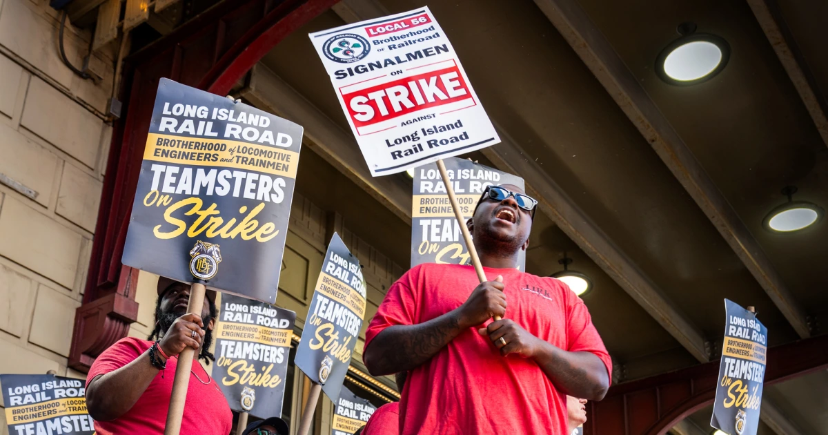260517-lirr-strike-vl-124p-b6c754.jpg