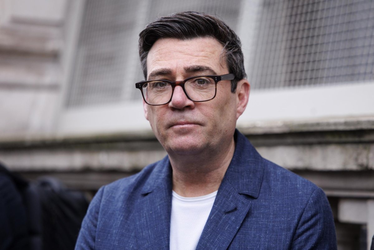 Andy-Burnham-campaign-to-challenge-Keir-Starmer-gathers-momentum.jpg