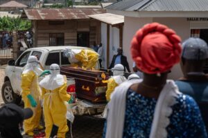 CDC-expands-Ebola-screening-program-for-people-returning-to-the-US.jpg