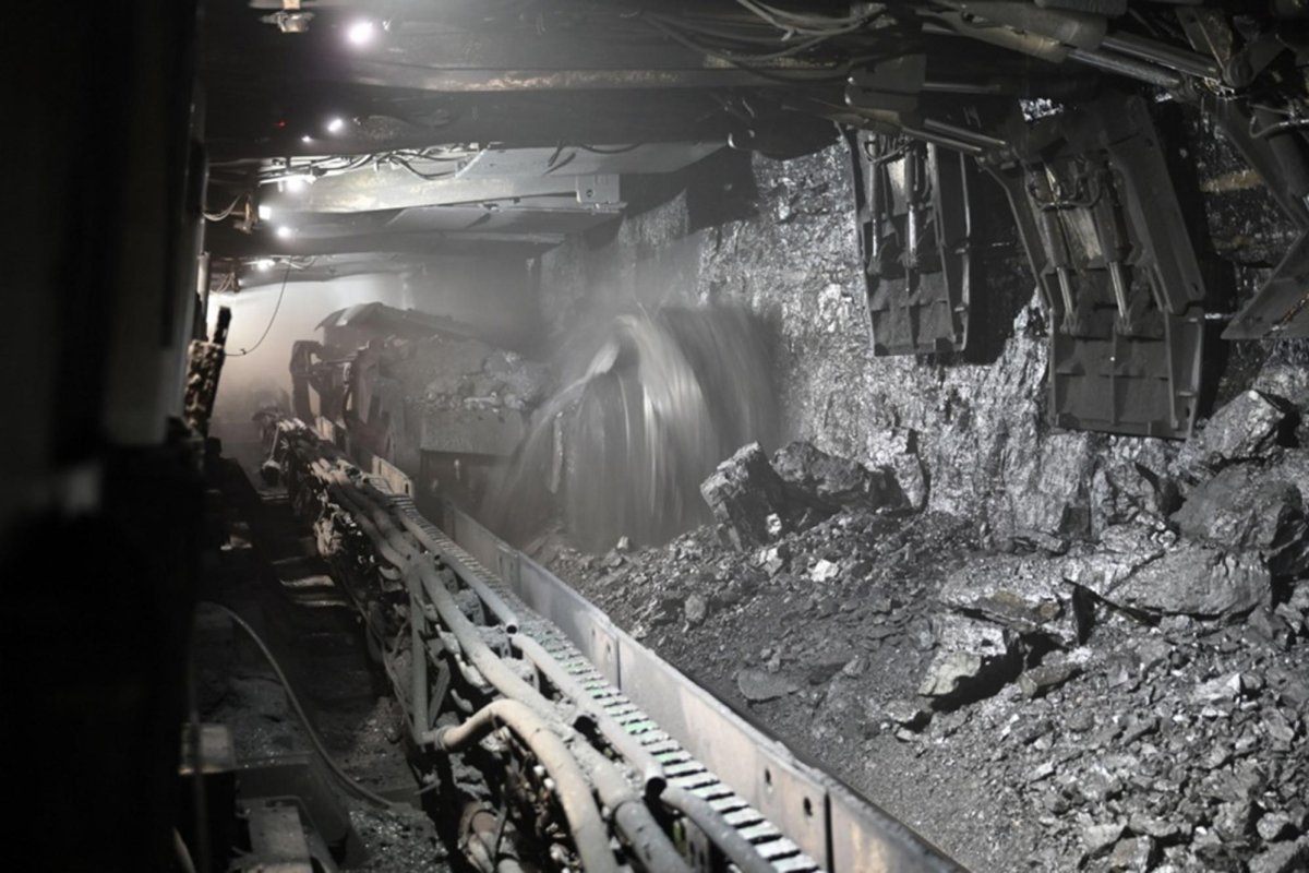 China-coal-mine-blast-kills-82-in-deadliest-mining-disaster-in-17-years.jpg