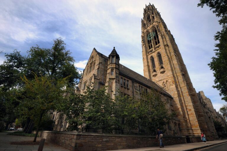 DOJ-Yale-School-of-Medicine-favors-Black-Hispanic-applicants.jpg