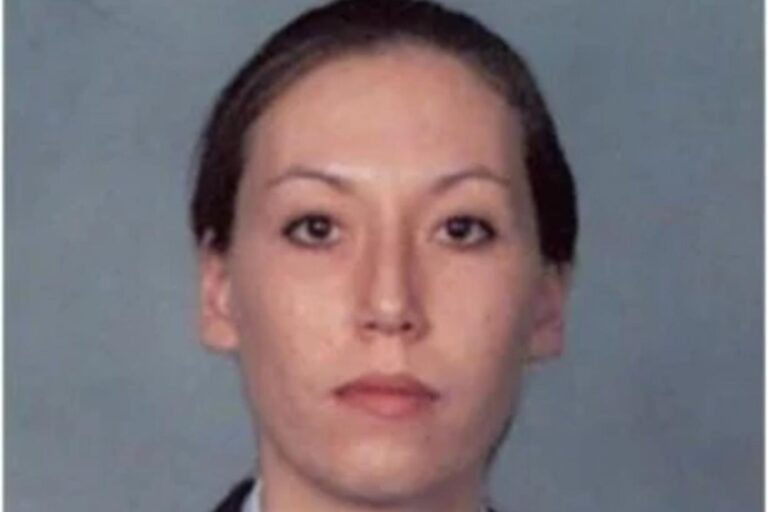 FBI-200k-reward-for-American-spy-who-defected-to-Iran-in-2013.jpg
