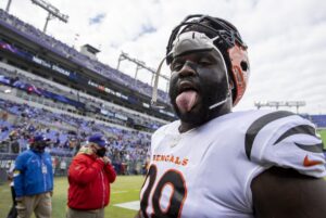 Giants-defensive-tackle-DJ-Reader-agree-to-2-year-deal.jpg