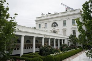 Gunshots-heard-near-White-House-suspect-hospitalized.jpg