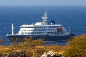 Hantavirus-hit-cruise-ship-docks-in-Spain-passengers-disembark.jpg