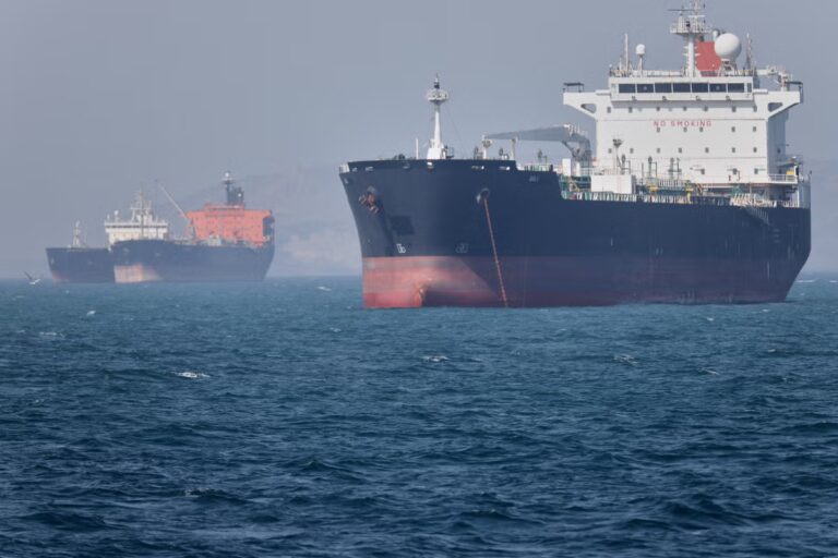 Iran_War_Strait_of_Hormuz_73647.jpg