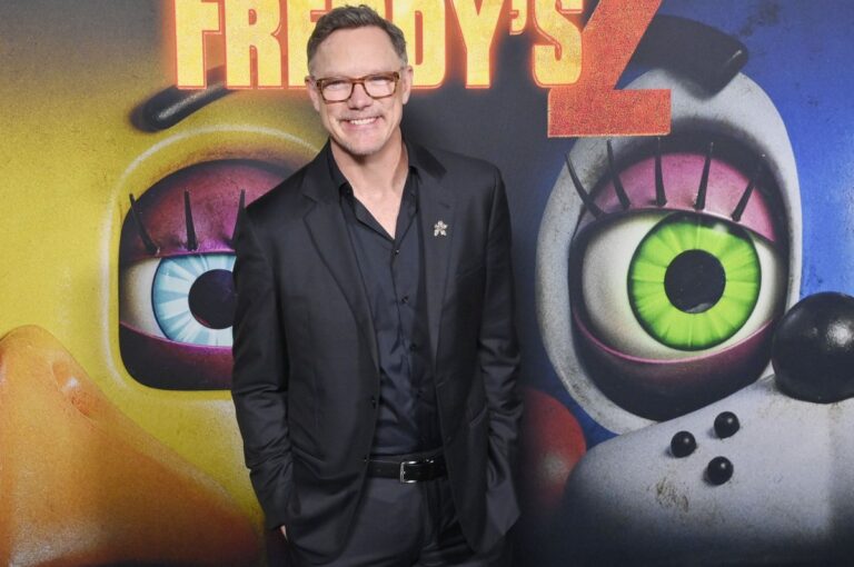 Matthew-Lillard-Frank-Welker-returning-for-anime-Scooby-Doo.jpg