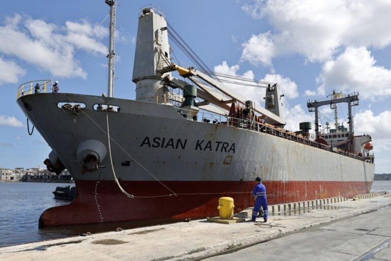 Mexican-Uruguayan-aid-shipment-arrives-in-Cuba.jpg