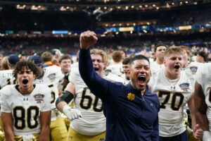 Notre-Dame-secures-commitment-from-quarterback-Wonderful-Monds-IV.jpg