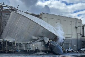 One-dead-nine-missing-following-implosion-at-Washington-paper-mill.jpg
