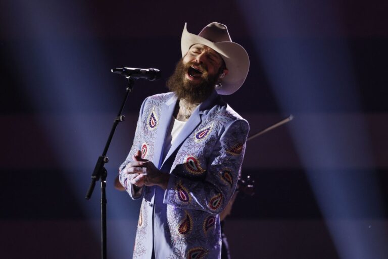 Post-Malone-Barry-Manilow-cancel-concerts.jpg