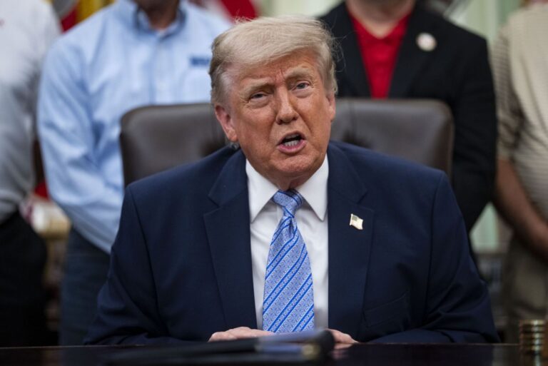 Trump-delays-signing-executive-order-on-AI-citing-competitiveness.jpg
