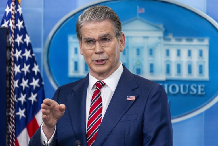 US-extends-temporary-Russia-sanctions-relief-for-3rd-straight-month.jpg