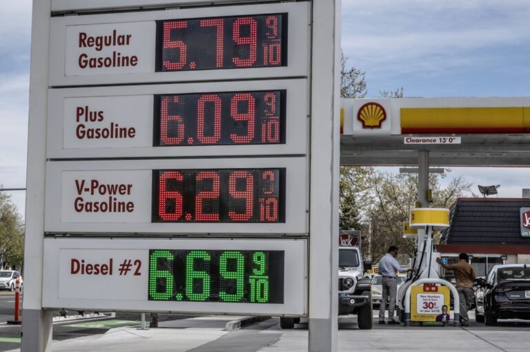 Whats-in-the-price-of-a-gallon-of-gas.jpg
