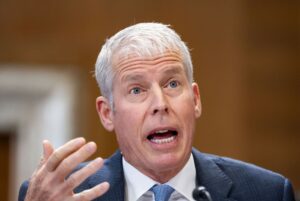 Wright-Trump-open-to-suspending-gas-tax-during-Iran-War-price-surge.jpg