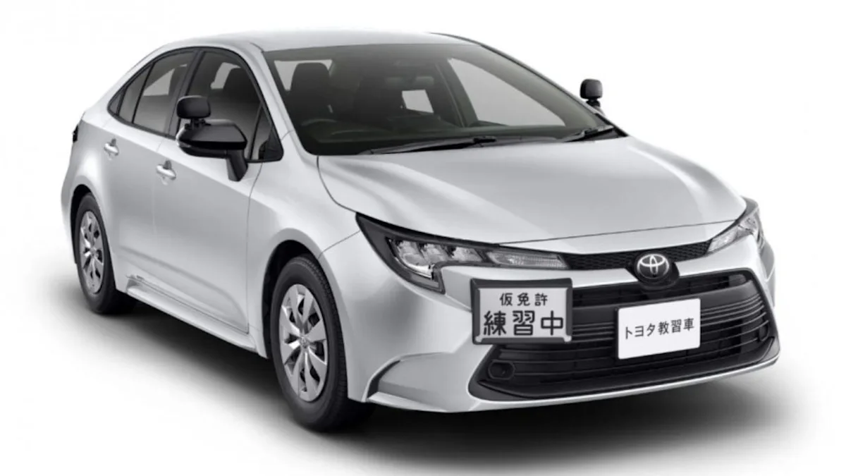 https2F2Fmedia.zenfs_.com2Fen2Fguessing_headlights_1782Fd2e8dbe5c99c80b5a6c880342c7ff254.webp