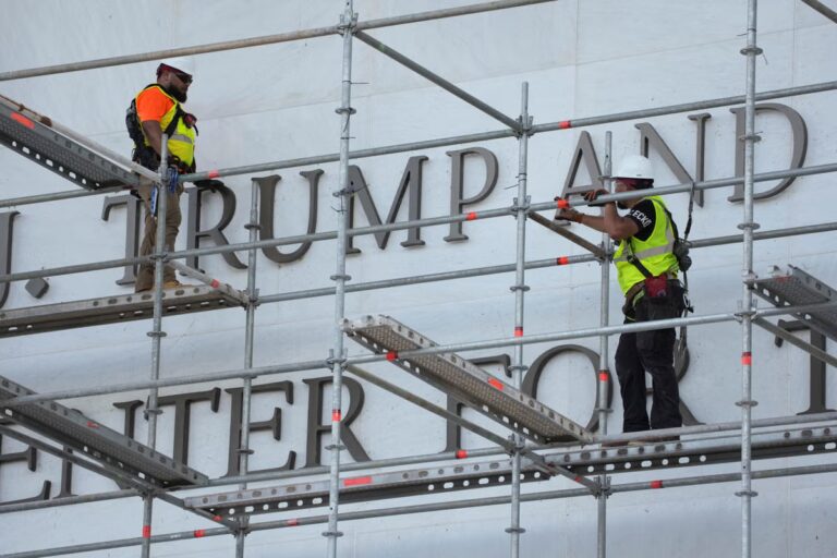 2026-06-12T195031Z_740606108_RC2JSLAM8F2L_RTRMADP_3_USA-TRUMP-KENNEDY-CENTER.JPG