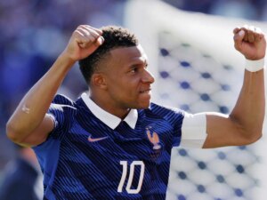 2026-06-16T220407Z_1067640997_UP1EM6G1N2LD5_RTRMADP_3_SOCCER-WORLDCUP-FRA-SEN-1782040078.jpg