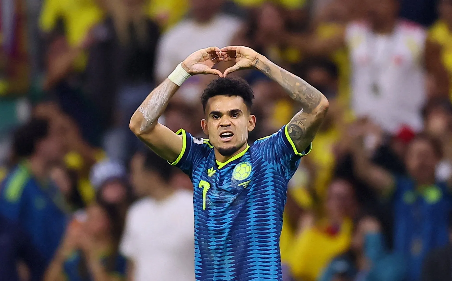 2026-06-18T033811Z_1214339380_UP1EM6I09T81D_RTRMADP_3_SOCCER-WORLDCUP-UZB-COL-1781755147.jpg