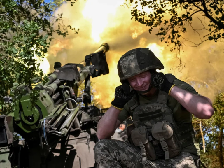 2026-06-26T091109Z_39053135_RC2QZLASGAC1_RTRMADP_3_UKRAINE-CRISIS-FRONTLINE-DNIPROPETROVSK-REGION-17.webp
