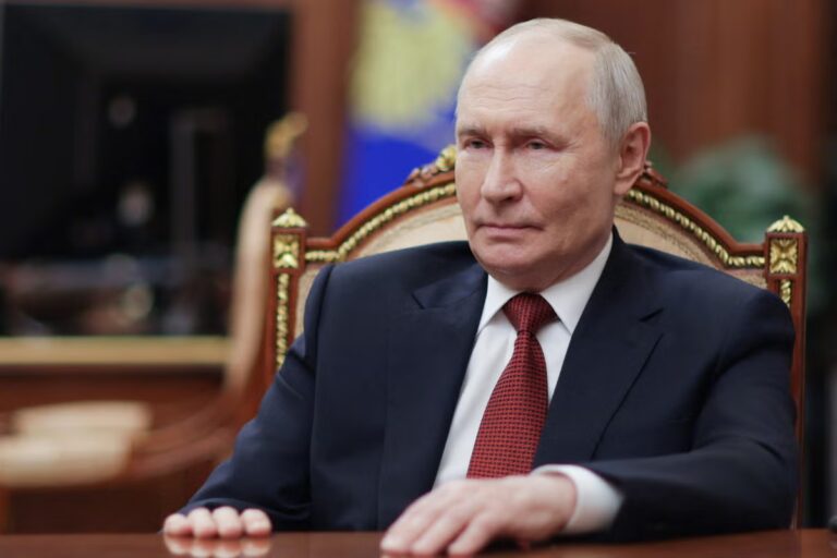 2026-06-28T203604Z_1635623680_RC283MA88CQU_RTRMADP_3_UKRAINE-CRISIS-PUTIN-FRONT.JPG